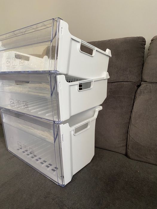 Dolna szuflada i półki do zamrażalnika lodówki Beko - BCN 130001