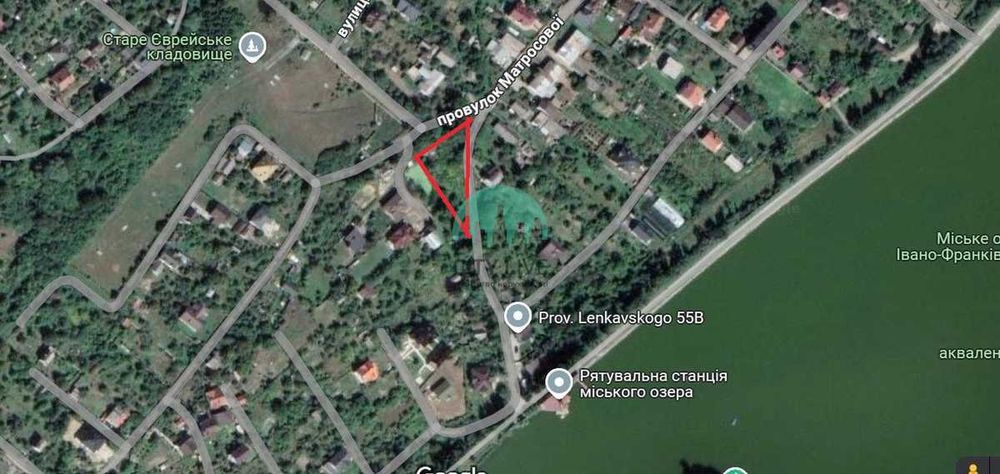 Терміново продам земельну ділянку біля міського озера(60)