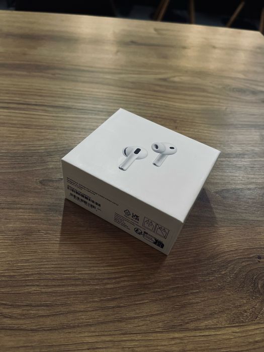 AirPods Pro 3 2025 – шумодав у 2× сильніший ніж Pro 2, повний комплект
