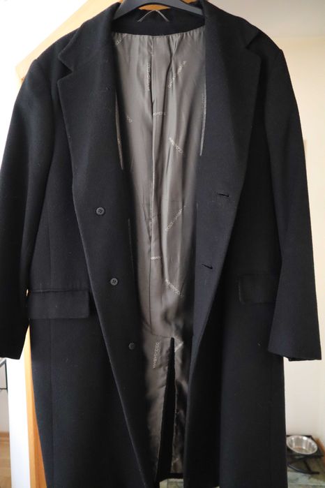 Męski płaszcz wełniany marki Dolce&Gabbana w kolorze czarnym