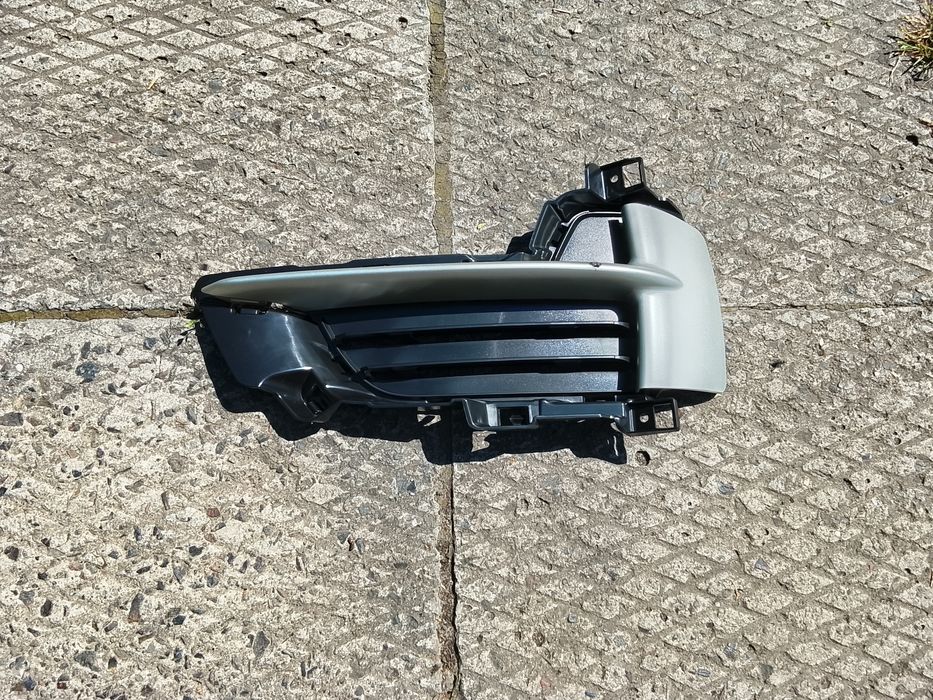 BMW X5 F15 Решітка бампера