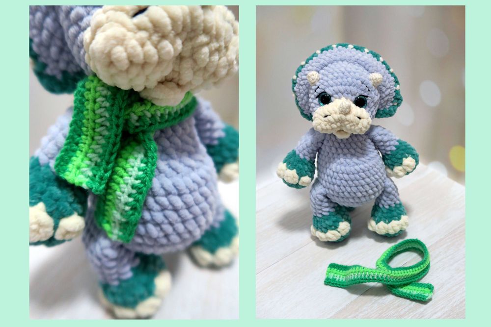 Динозавр трицератопс плюшевий в'язаний сірого кольору з шарфом