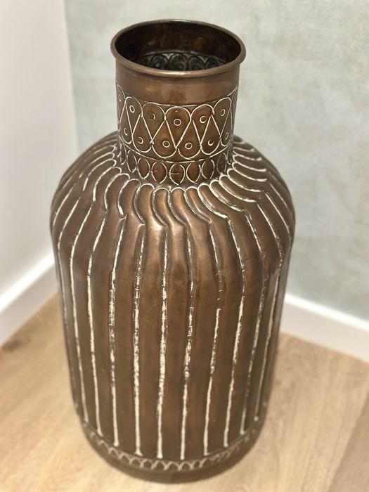 Jarra da marca Bo Concept