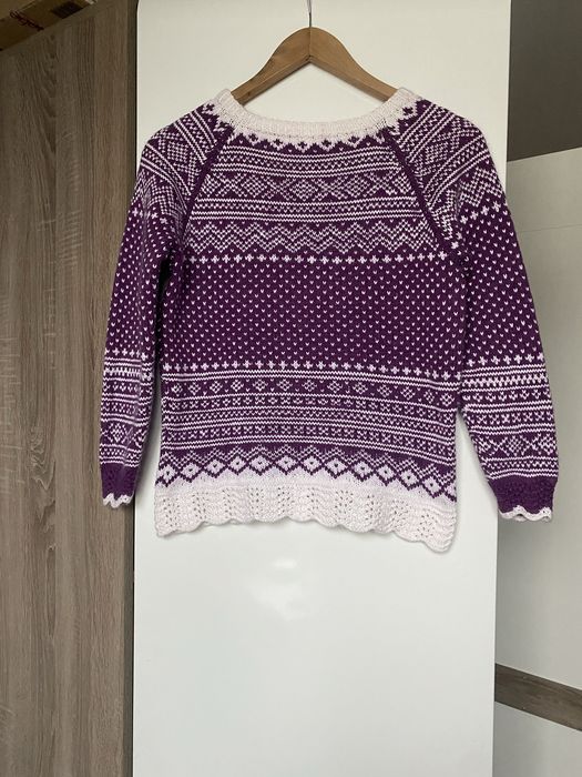 Wzorzysty sweter handmade