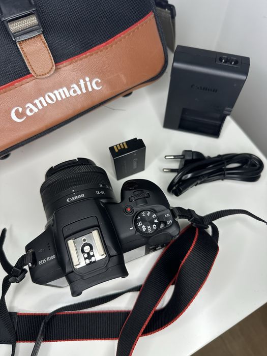 Canon EOS R100 com objetiva RF-S 18-45mm + acessórios