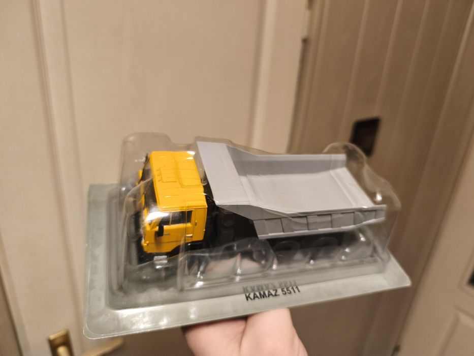 >Kultowe ciężarówki z epoki PRL - Kamaz 5511, skala 1:43, Deagostini!