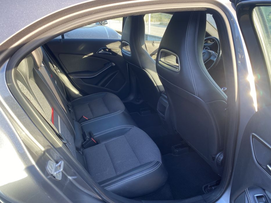 Mercedes-Benz A 180d