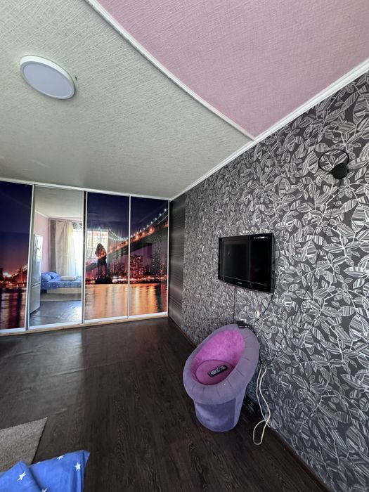 Сдам свою 1к. квартиру -Правый берег/посуточно