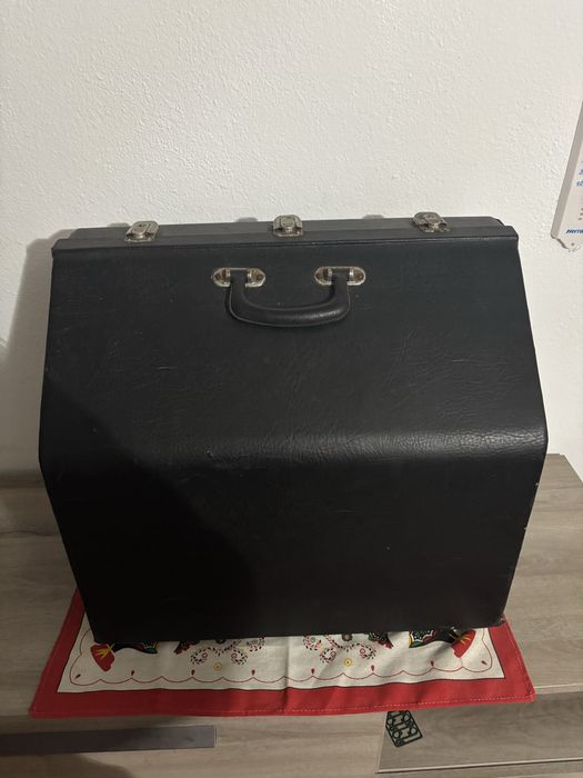 Acordeon Ranco Guglielmo 4 voz, 120 baixos