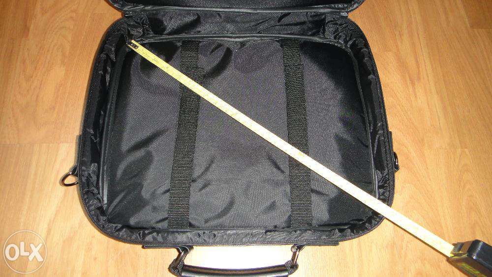 Mala em napa preta para computador potátil 16"
