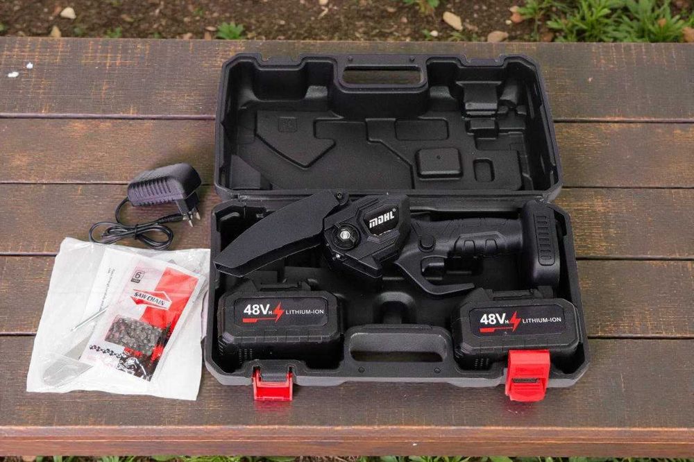 Пила акумуляторна MDHL 8" для заготівлі дров поліна чурки 2 АКБ кейс