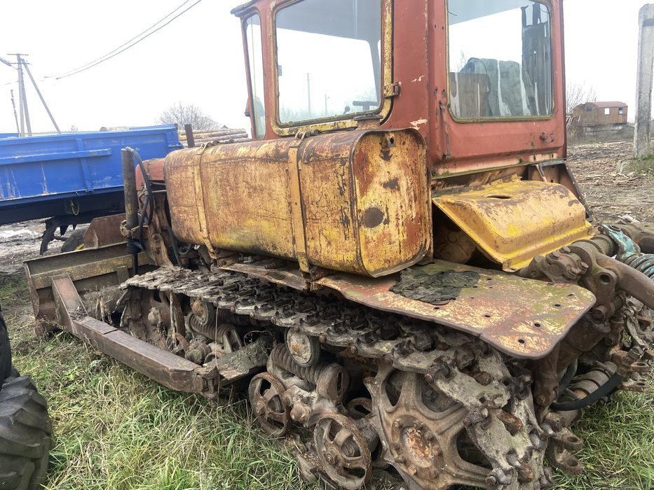 Бульдозер ДТ75.