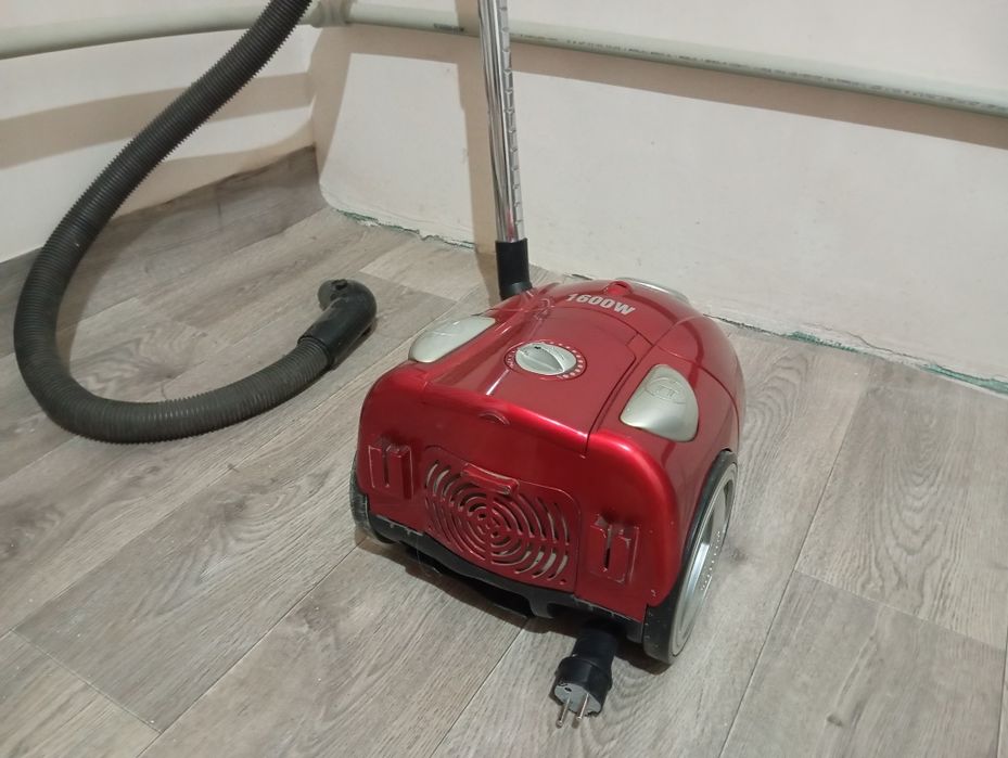 Пылесос Scarlett Harold