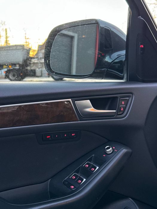 Продам Audi Q5 2015