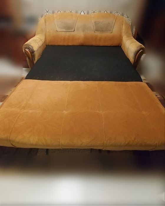 Диван и два кресла