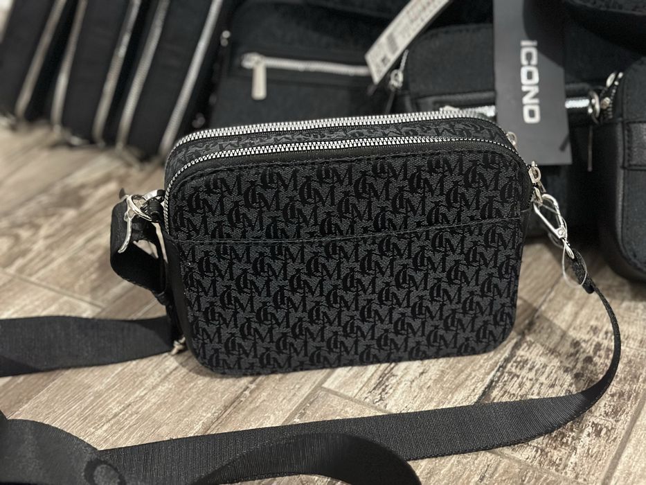 Оригінальна сумка Icono унісекс з еко-шкіри 550 грн Guess Gucci