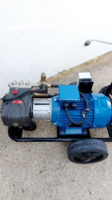 Maquina de Alta  pressão 200 bares trifásica