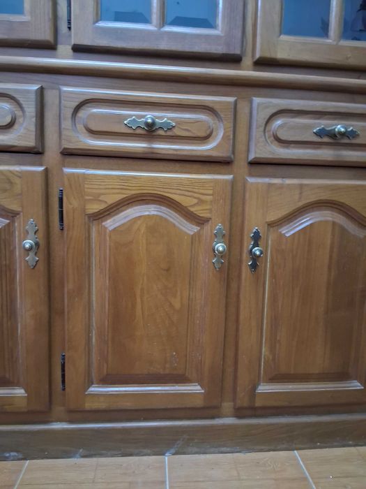 louceiro com cristaleira em pinho mel