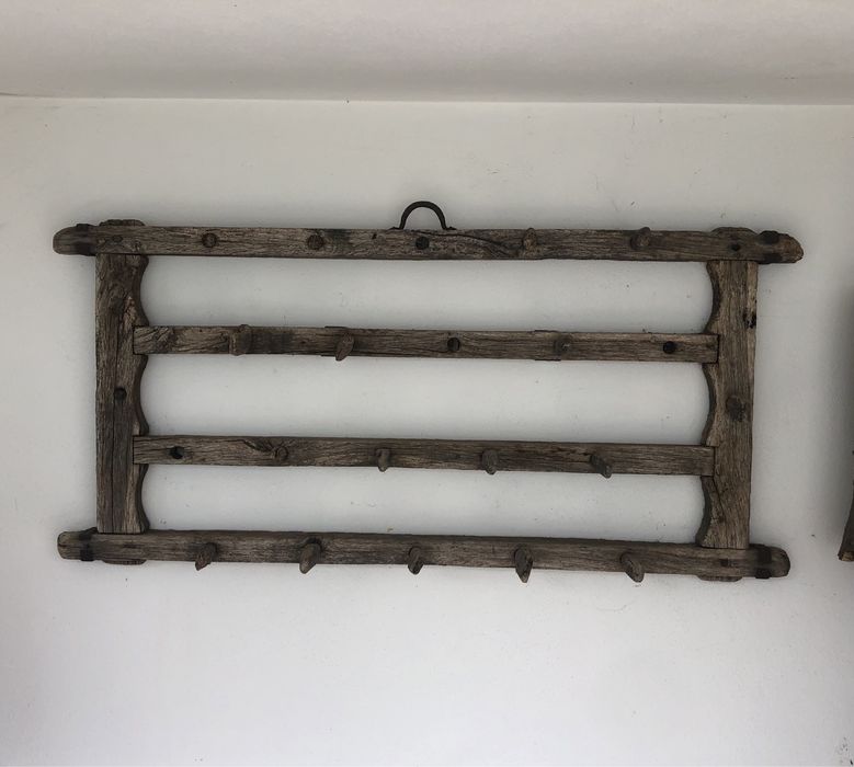 Grade em madeira de arado antiga