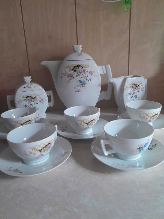 Przedwojenny serwis porcelanowy „Płaski” Ćmielów Projekt Bogdan Wendorf