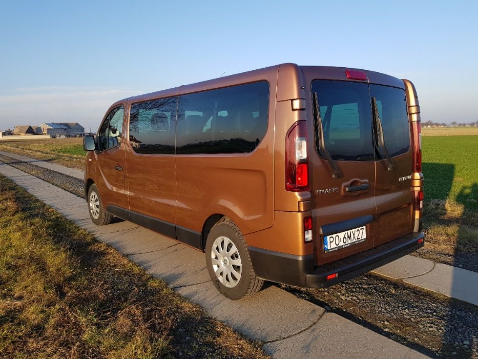 Wynajem Busa 9 osobowego nowy automat. Gostyń Leszno Śrem Rawicz