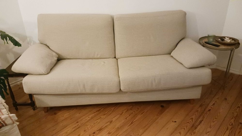 Sofá 2 lugares bege
