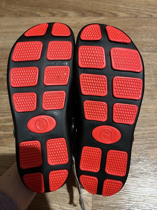 Шльопанці жіночі 36/37 розмір