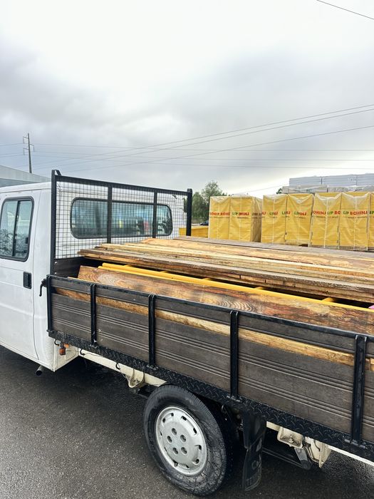 Transporte de entulhos, lixos, materiais de construção e mobilia