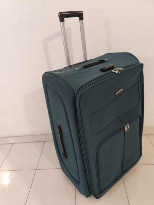 Mala  viagem altura. 0.80  larg. 0.50