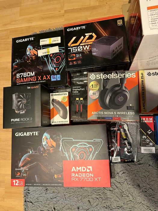 KOMPUTER- Radeon RX 7700 XT Gaming OC 12G