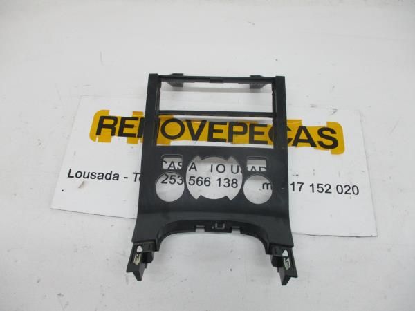 Moldura da consola central / rádio / aro PEUGEOT 3008 I (0U_)