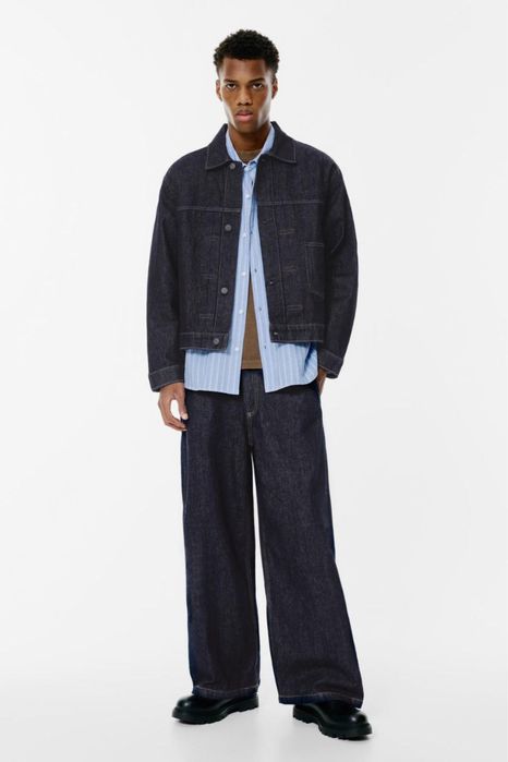 Джинсова куртка-тракер з кишенею pullandbear