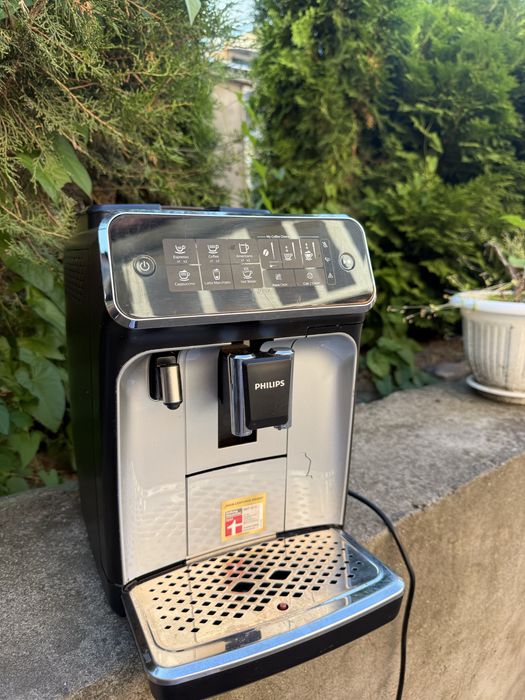 Кавомашина Philips EP 3246
