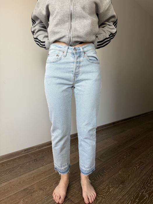 Блакитні джинси LEVIS