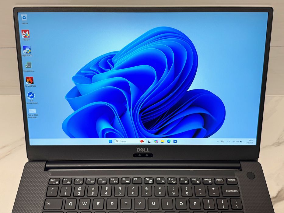 DELL Precision 5540 15.6"FHD IPS|i9-9980HK|32GB|512SSD|T2000|АКБ 12%