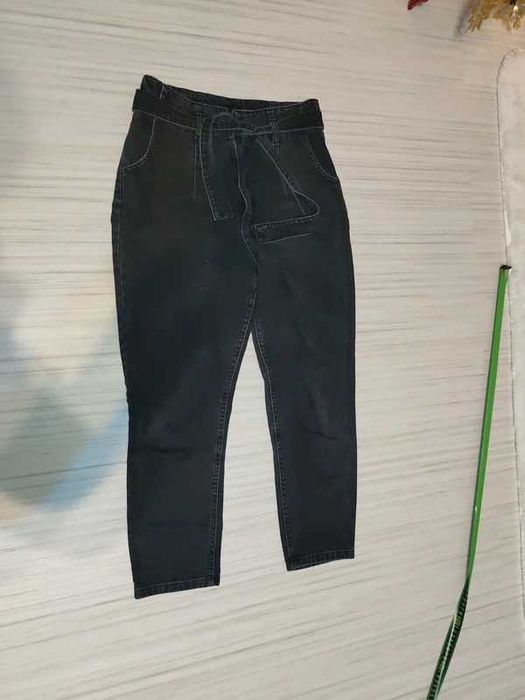 spodnie rozm. M firmy Answear