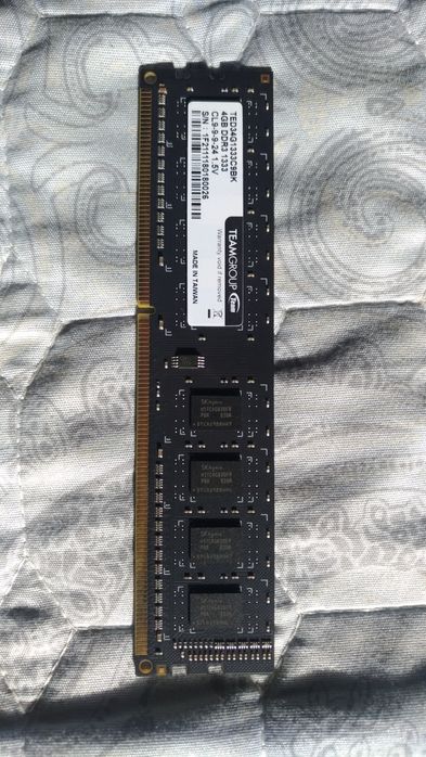 Планка памяти DDR3 4GB 1333MHz
