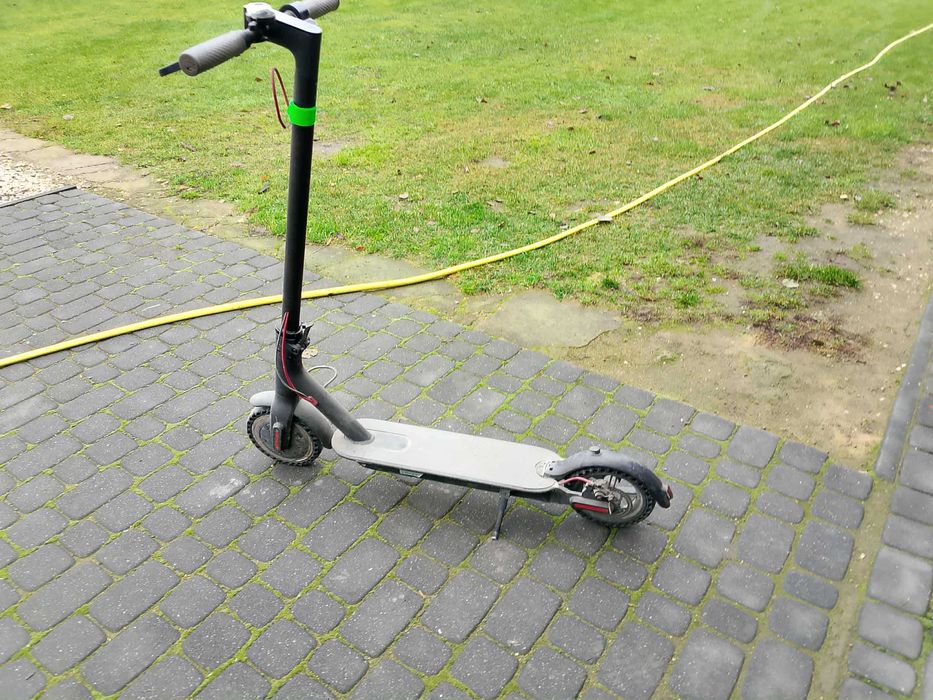Sprzedam hulajnogę elektryczną !
