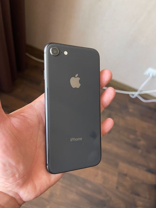 iPhone Apple 8..