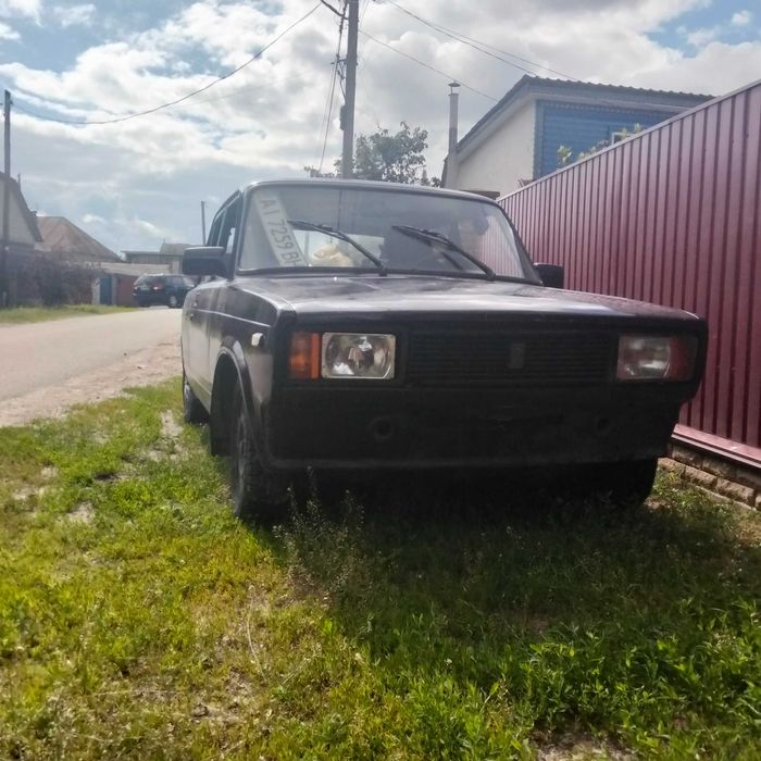Продам ваз 2105.