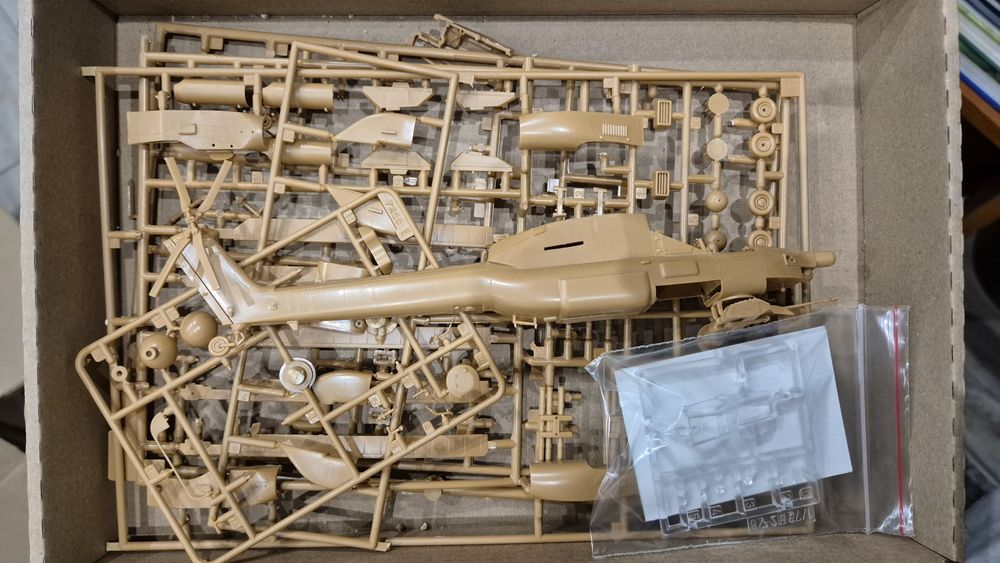 Model Zvezda 7255 MI-28NE Night Havoc Attack Helicopter