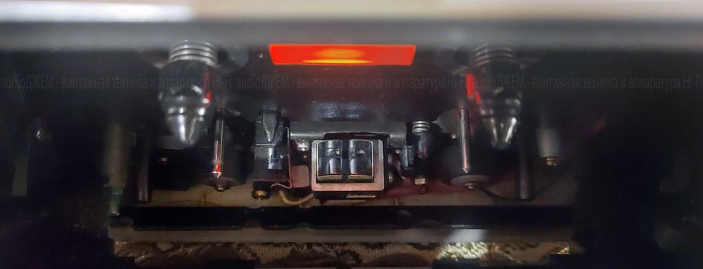 ТОПова касетна дека AKAI GX-9  ( made in japan )