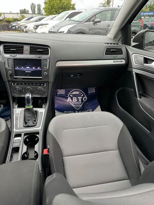 Продам Volkswagen e-Golf 2014 рік можлива розстрочка, кредит, обмін!