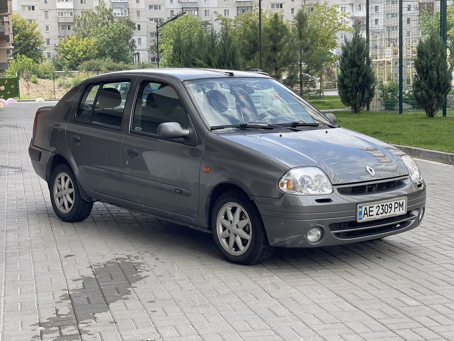 RENAULT CLIO SYMBOL 2001г 1.4 газ/бензин