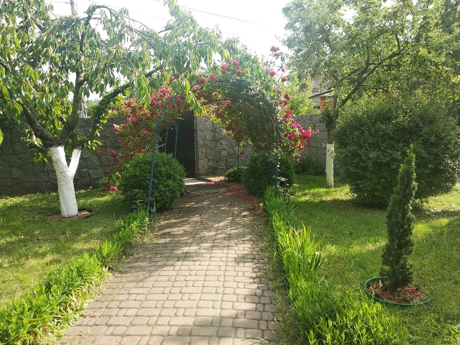 Продаж будинку в с.Троєщина