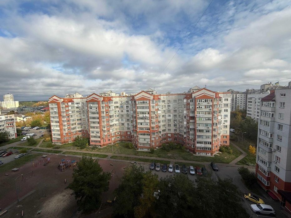 Продам 2кім.квартиру вул.Грушевського,парк Перемоги,м.Бровари DM