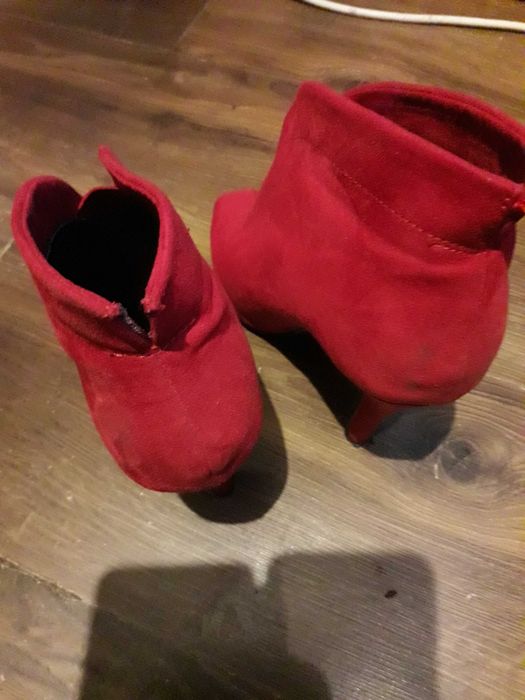 Carinii Botki szpilki Zamsz