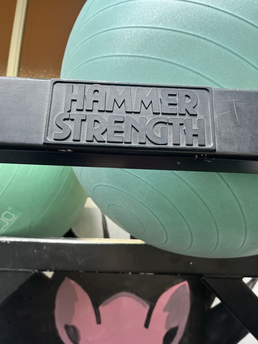 Maszyna smitha hammer strength