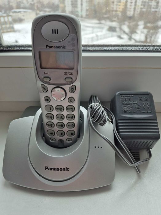 Радіотелефон Panasonic DECT, робочий, комплект