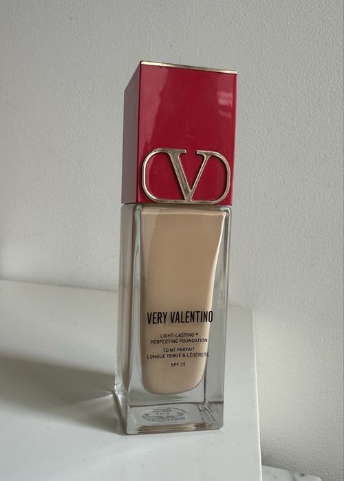 Valentino Very Valentino Light Lasting Perfecting Foundation SPF 25 odcień LN3
